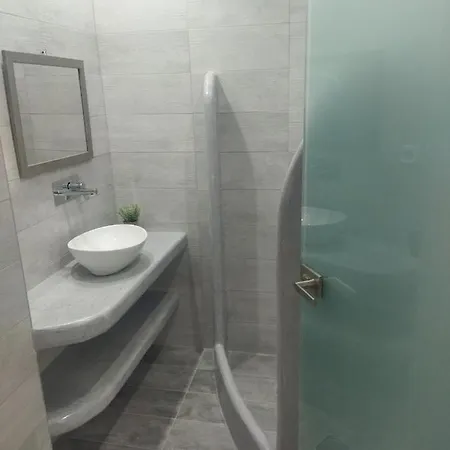 Ira شقة فندقية Kamári