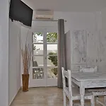 Ira & Studios Appart hôtel