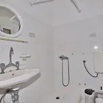 Ira Aparthotel 4*