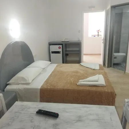Ira Aparthotel