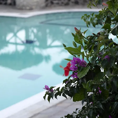 Ira Apartahotel