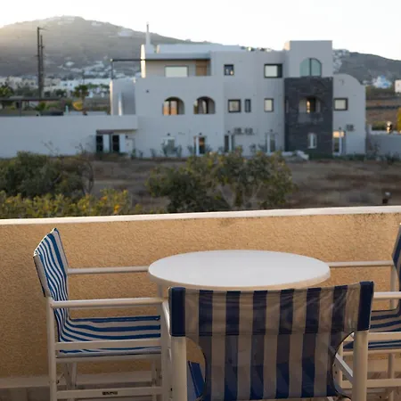 Ira Aparthotel *