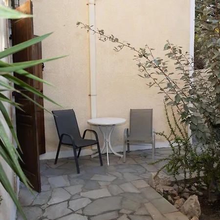 Ira & Studios 4* Kamári