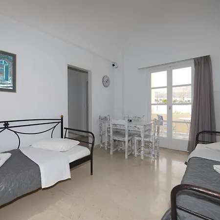 Apartahotel Ira Kamári