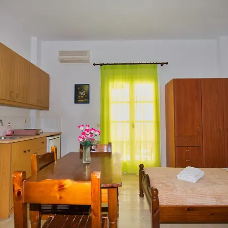 Ira Apartahotel