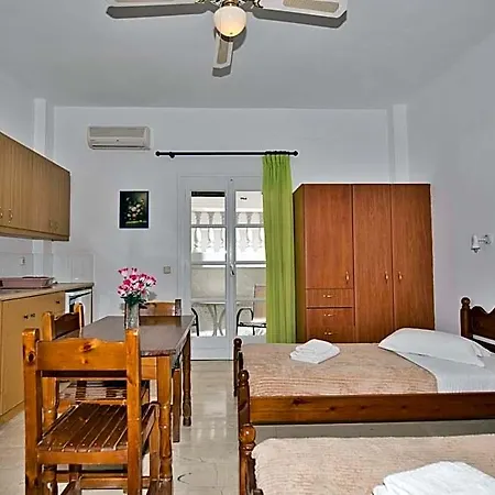 Ira & Studios 4* Kamári