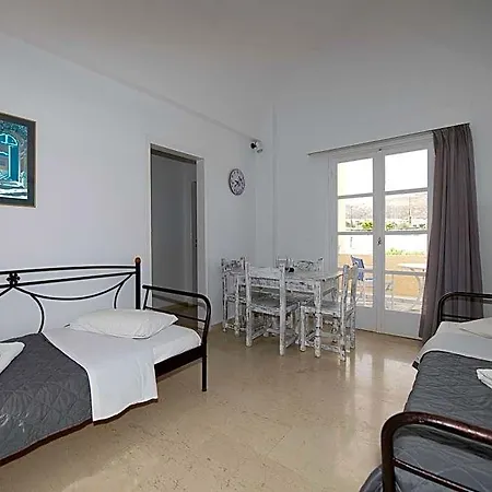 Appart hôtel Ira & Studios Kamári
