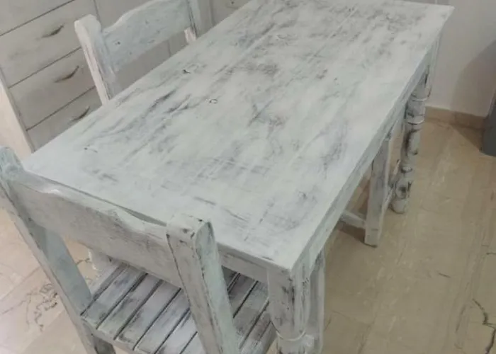 Ira Kamari (Santorini)